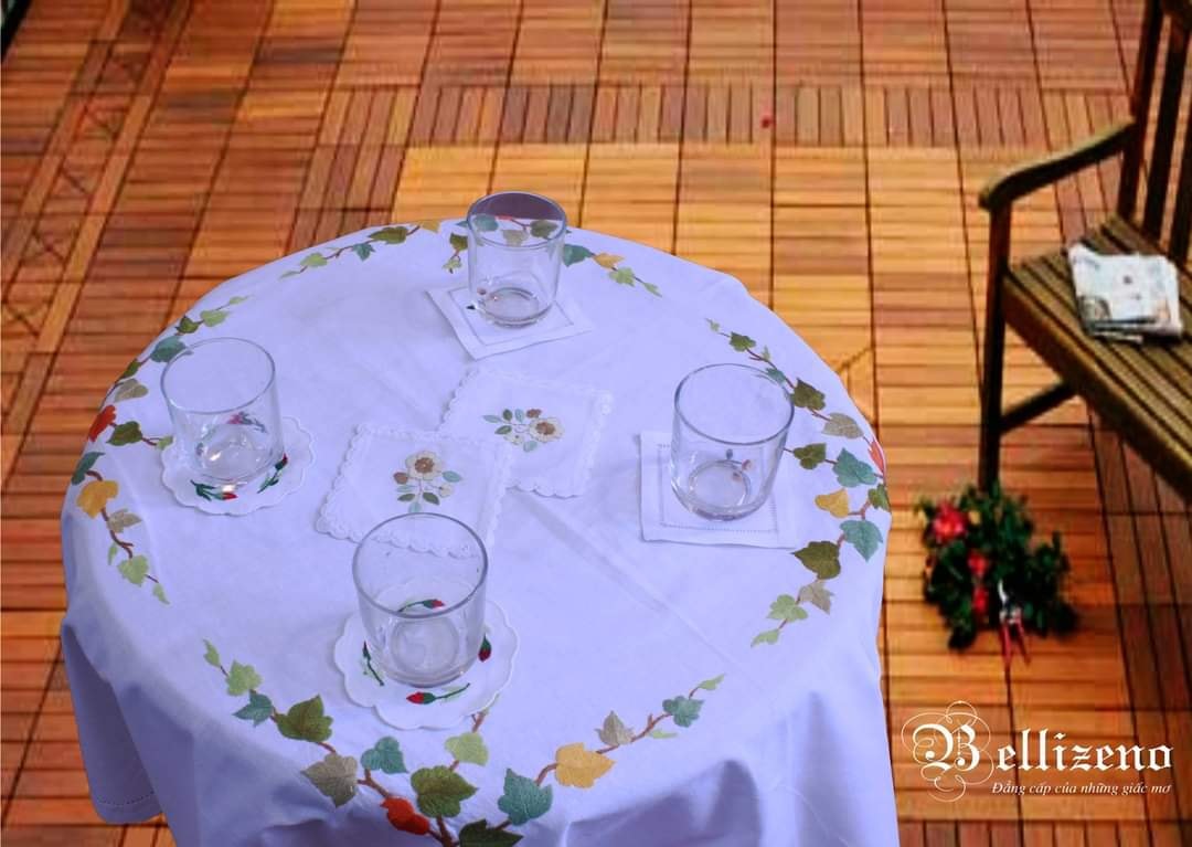 Khăn bàn Lá mùa thu - trắng